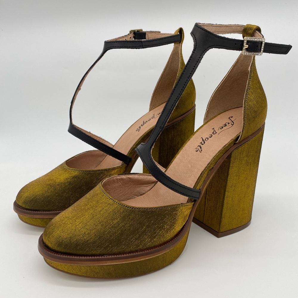 Gorgeous Golden platform pumps by Free People